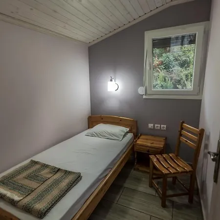 George Apartment